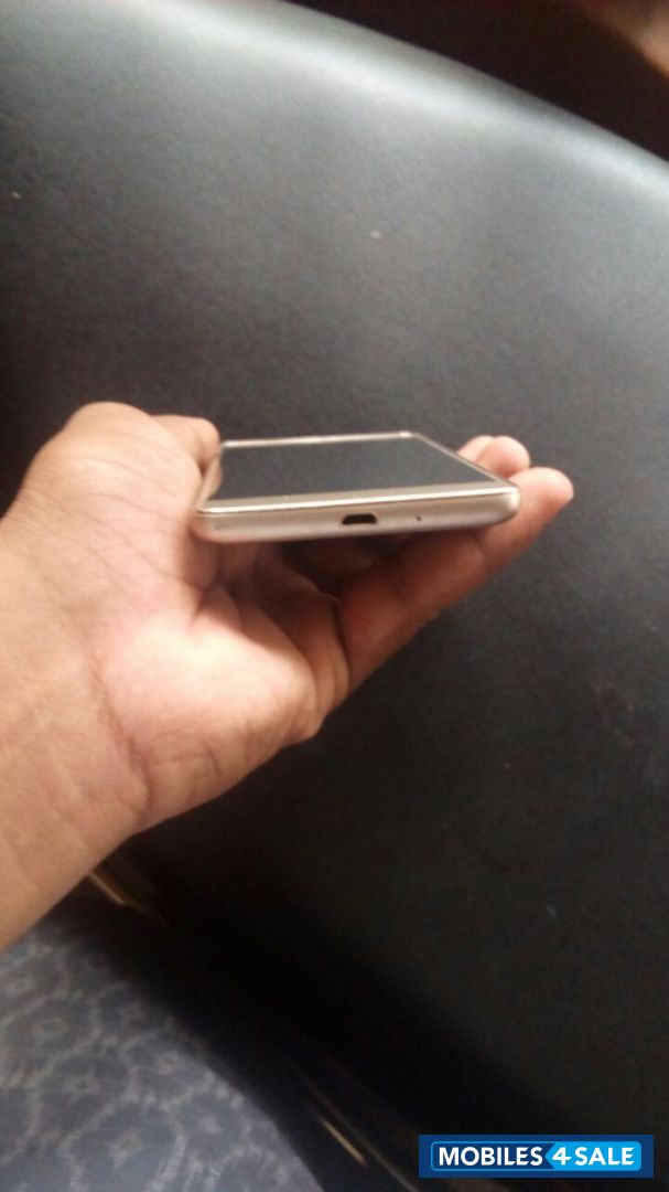 Gold Xiaomi Redmi 3S Plus Gold Xiaomi Redmi 3S Plus