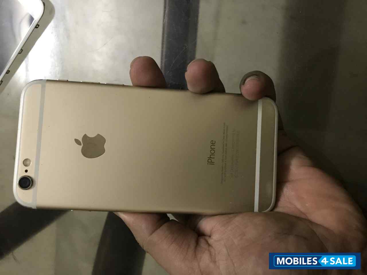 Gold Apple iPhone 6 Gold Apple iPhone 6