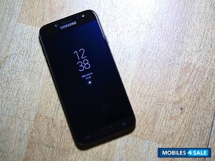 Black Samsung Galaxy J7 Pro