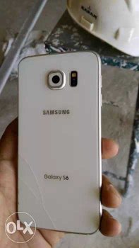 White Samsung Galaxy