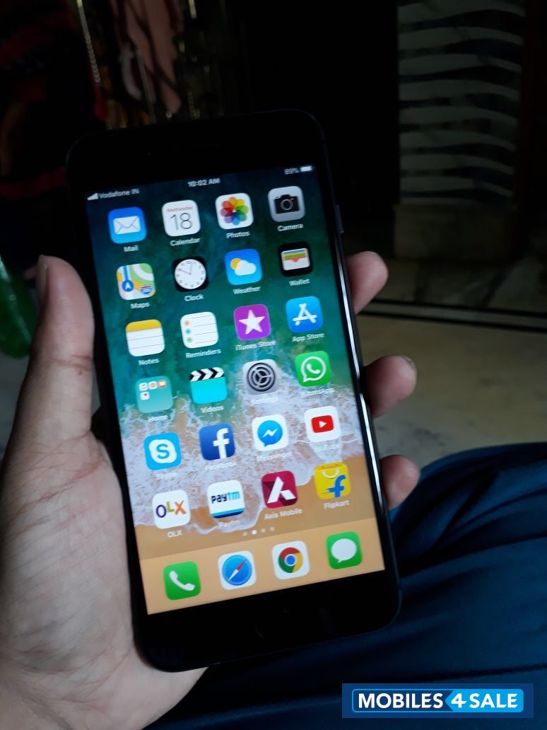 Grey Colour Apple iPhone 8 Plus