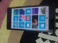 Black Nokia Lumia 730