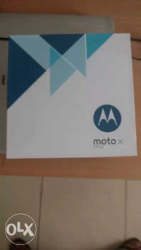 White Motorola MOTO X Style