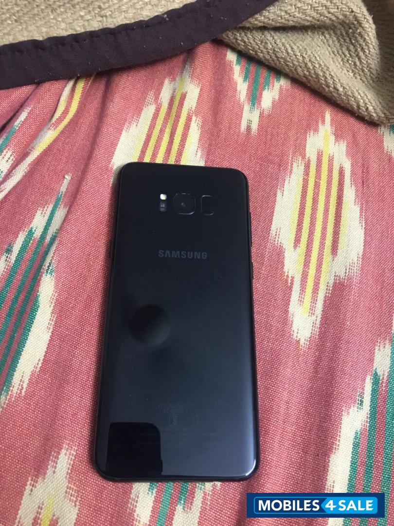 Black Samsung Galaxy S8 Plus