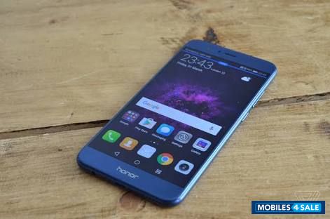 Sapphire Blue Huawei Honor 8 Pro