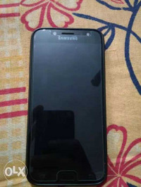 Black Samsung Galaxy J7 Pro