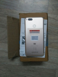 Gold Xiaomi Mi A1
