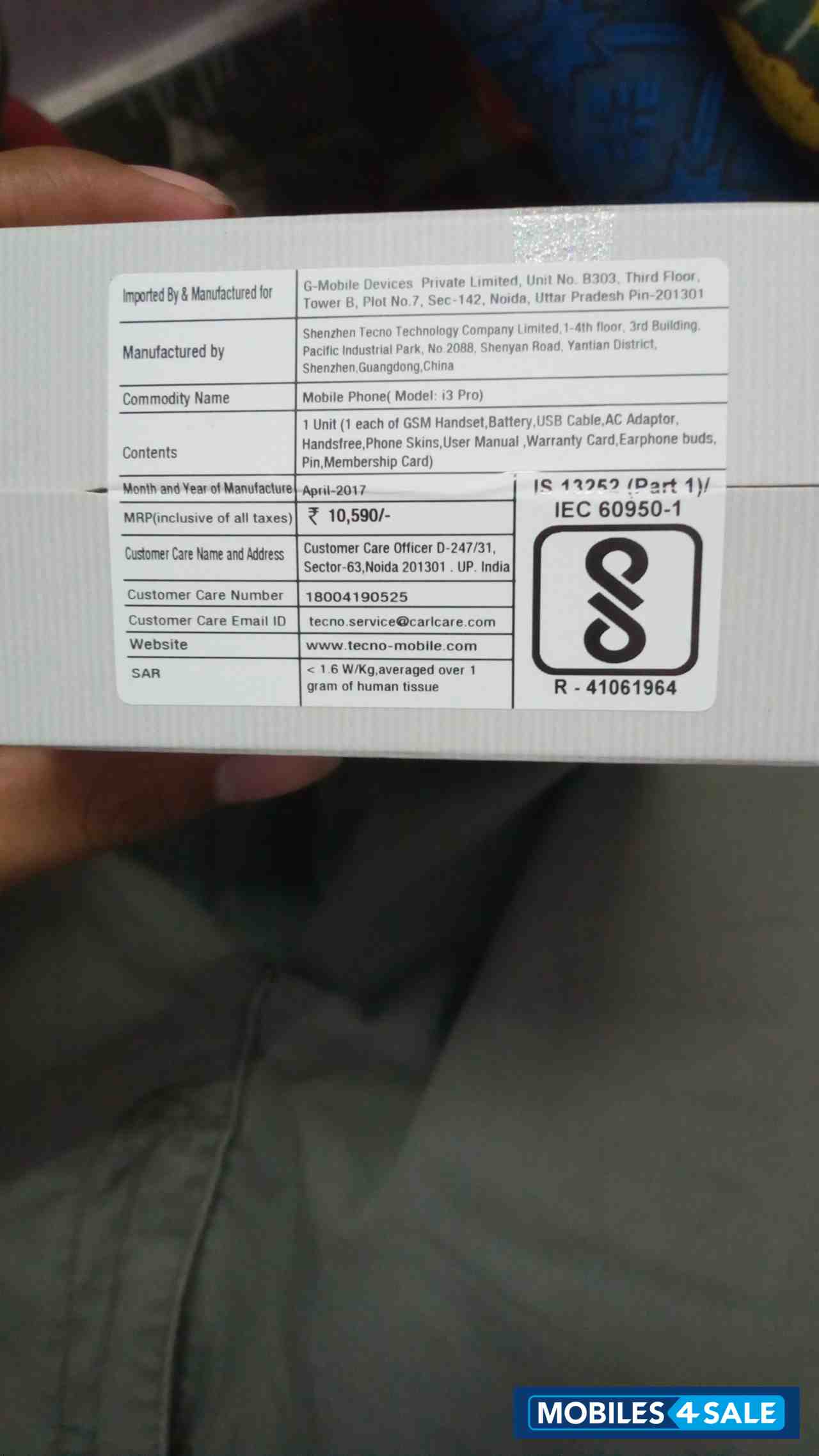 Front Is Black And Back Is Gol Tecno i3 Pro