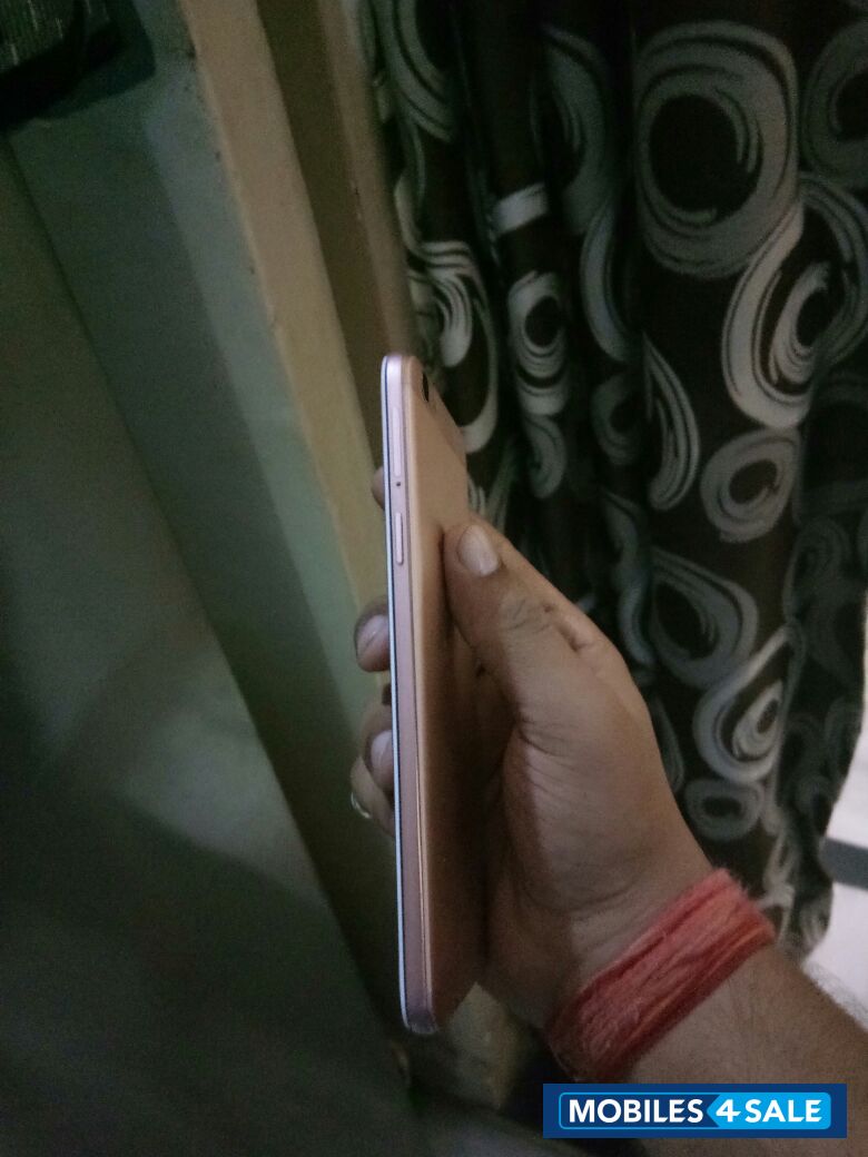 Rose Gold Oppo F1s