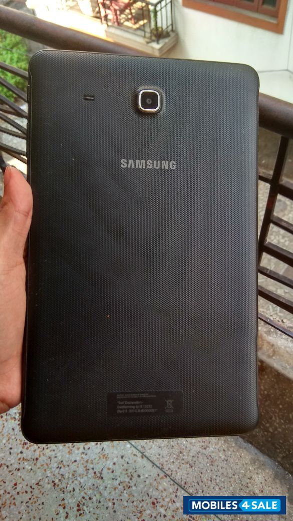 Black Samsung Galaxy Tab E 9.6