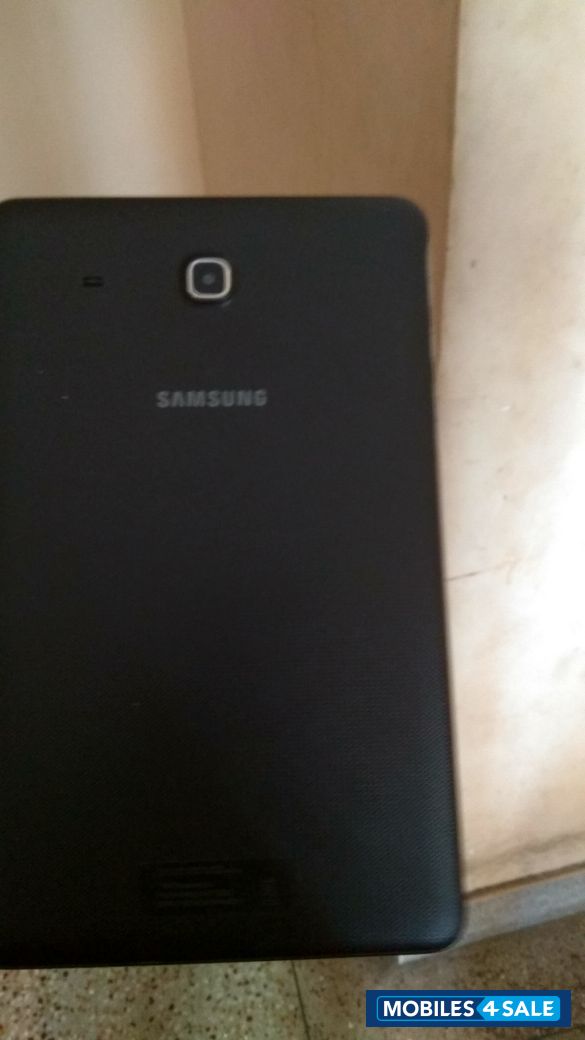 Black Samsung Galaxy Tab E 9.6