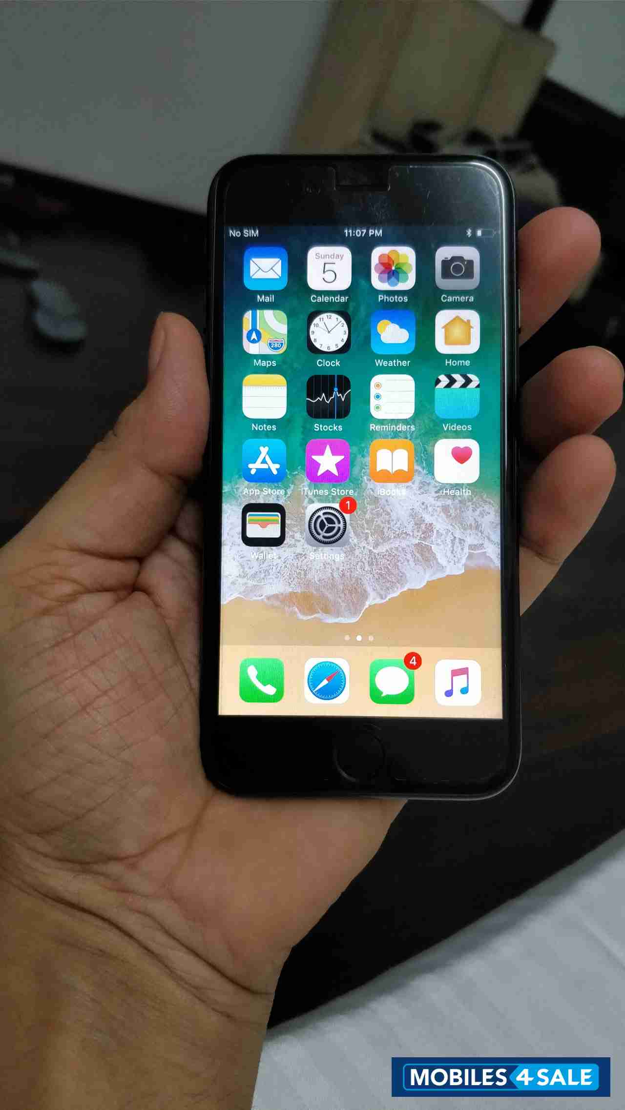 Jet Black Apple iPhone 7