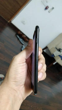 Jet Black Apple iPhone 7