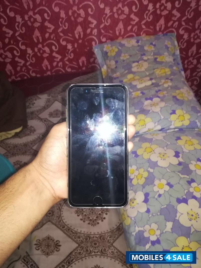 Jet Black 128 Gb Apple iPhone 7 Plus