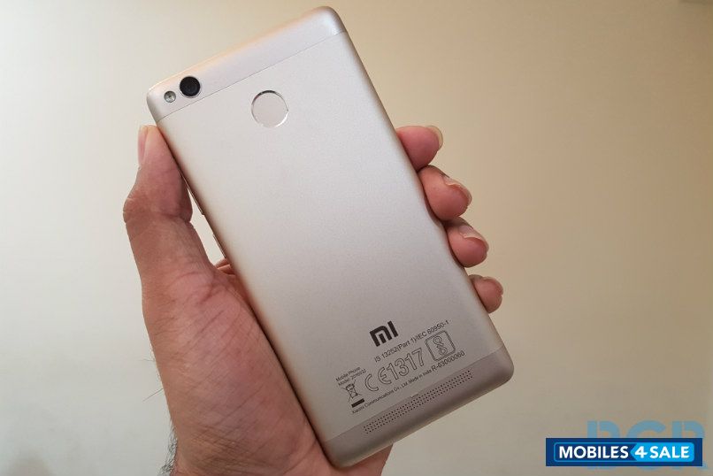 Silver Xiaomi Redmi 3S Prime