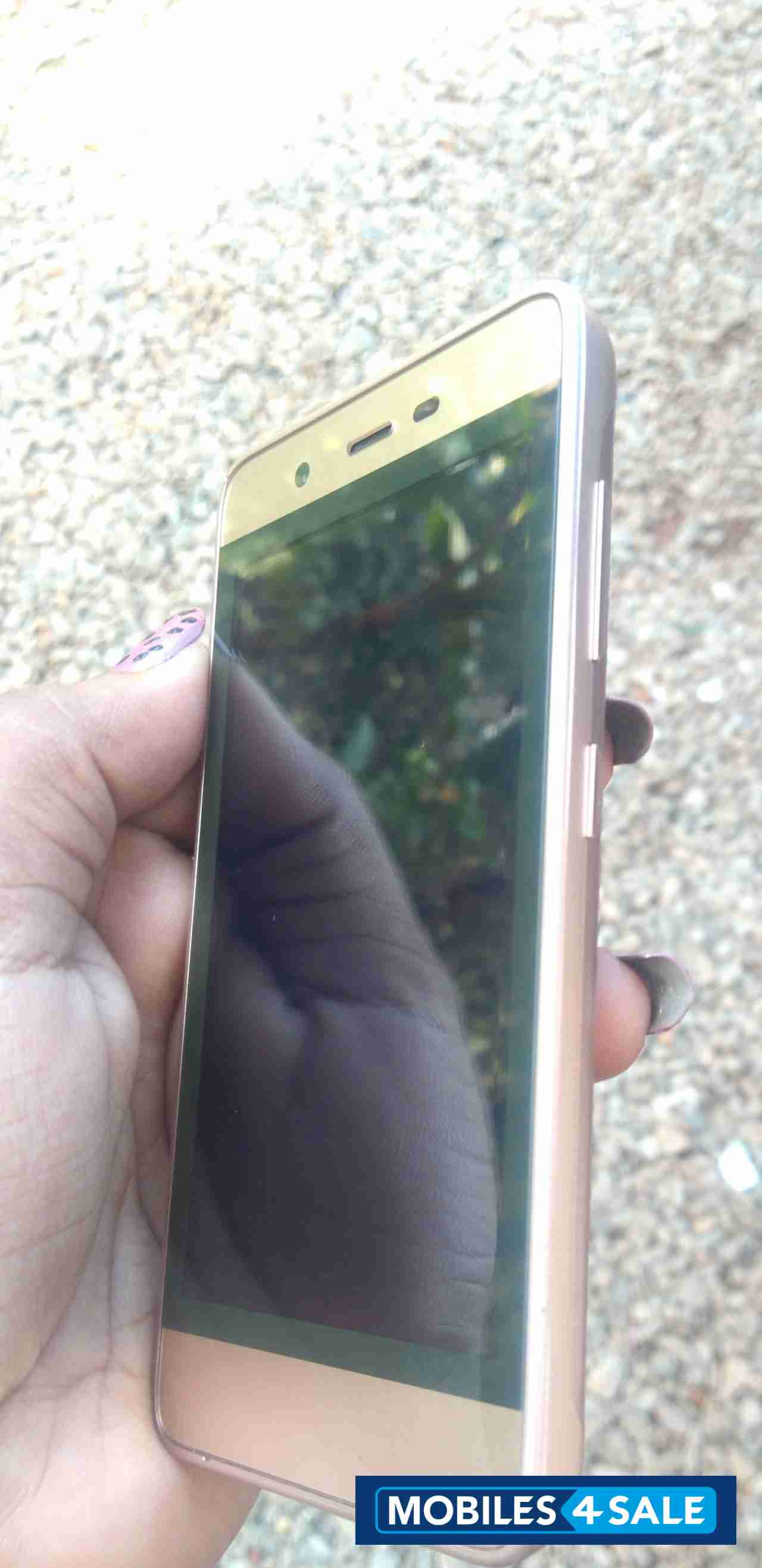 Gold Micromax Q-series Q4001