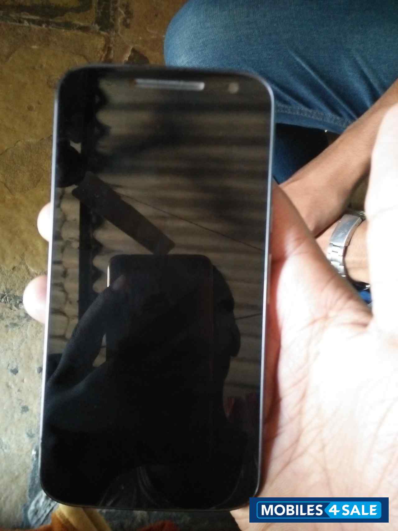 Black Motorola Moto G4