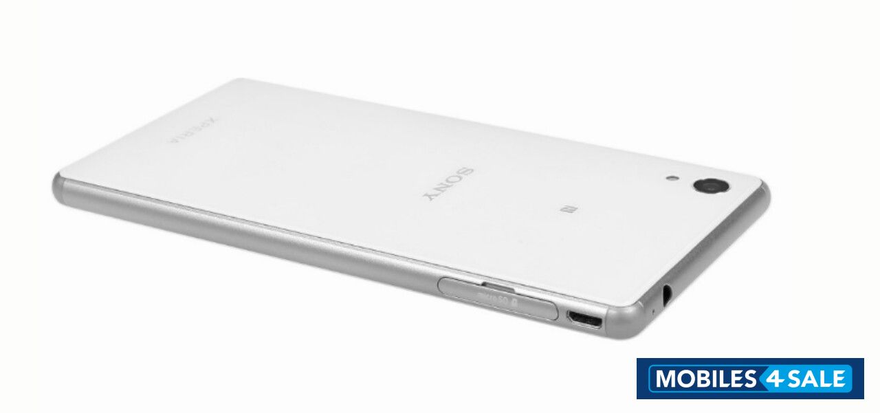 White Sony Xperia M4 Aqua Dual