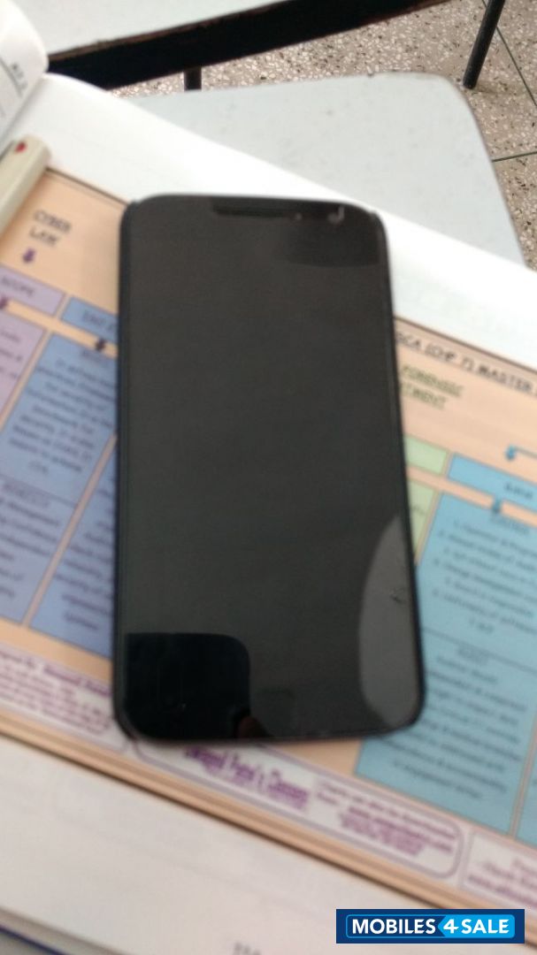 Black Motorola Moto G4