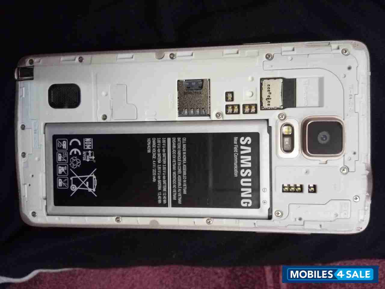 Gold Samsung Galaxy Note 4 S-LTE