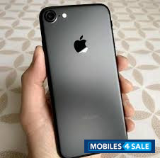 Black Apple iPhone 7