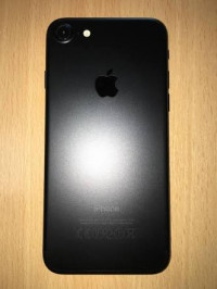 Black Apple iPhone 7