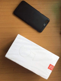 Slate Grey OnePlus 5