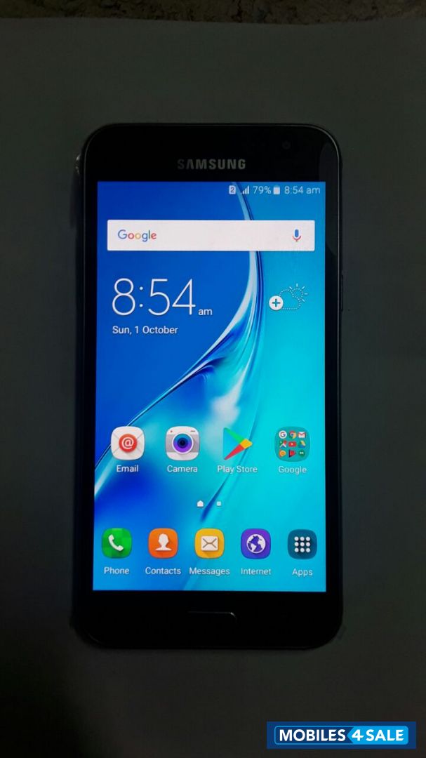 Black Samsung J-series j3 pro