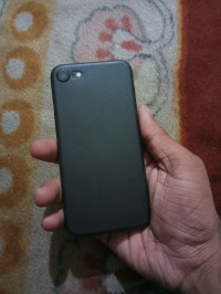 Black Apple iPhone 7