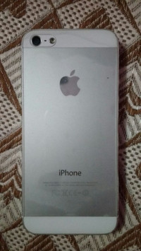 White Apple iPhone 5