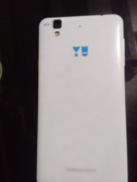 White Yu Yureka Plus