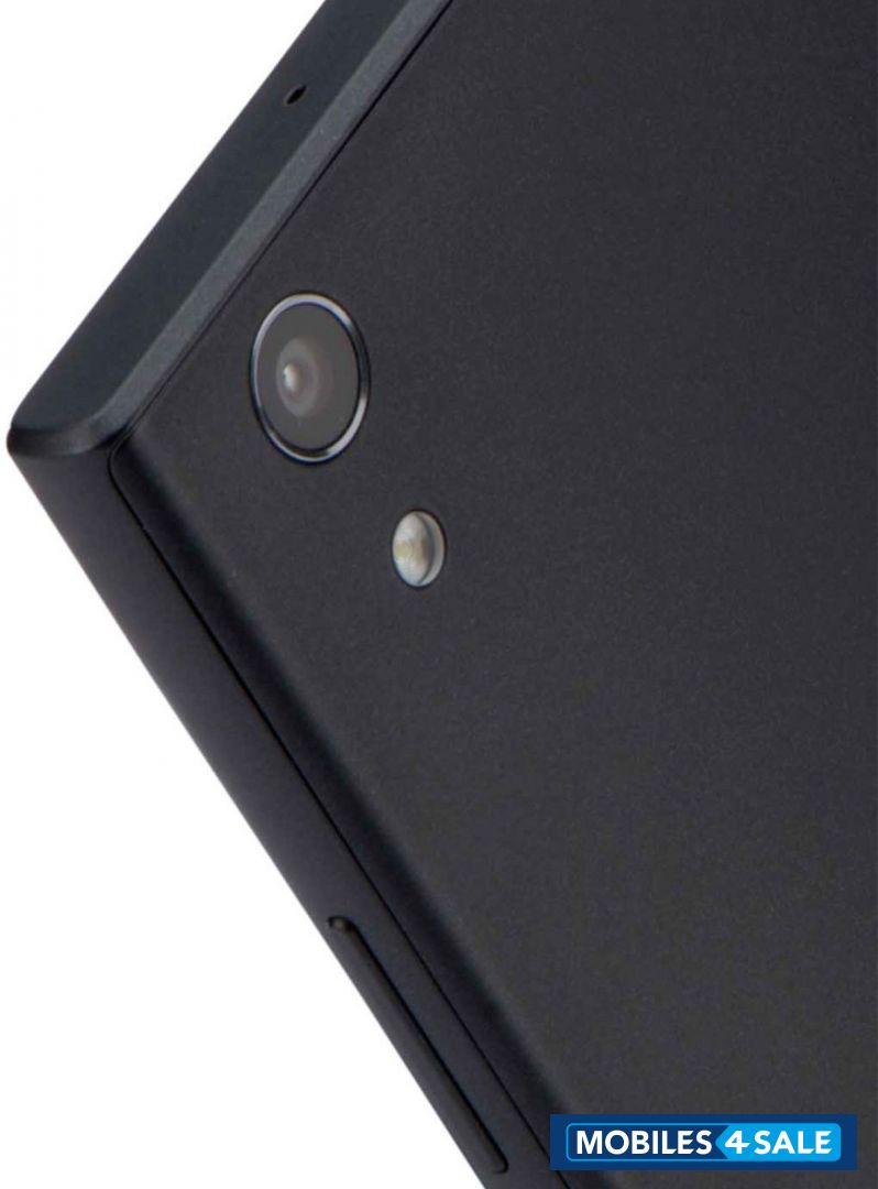 Black Sony  Experia R1 plus