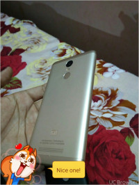 Gold Xiaomi Redmi Note 3