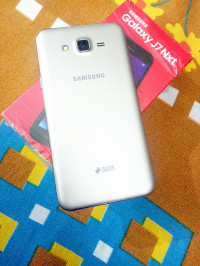 Gold Samsung Galaxy J7 Nxt