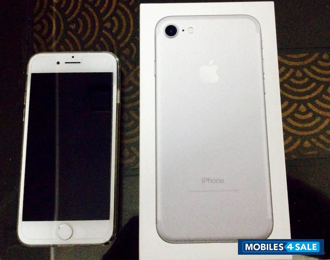 Grey Apple iPhone 7