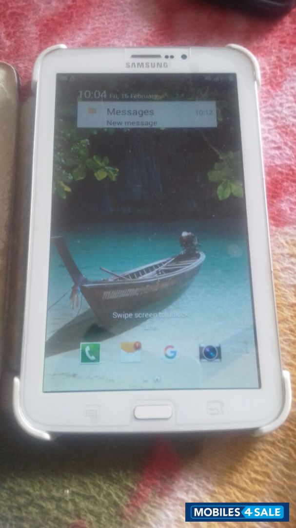White Samsung Galaxy Tab 3 211