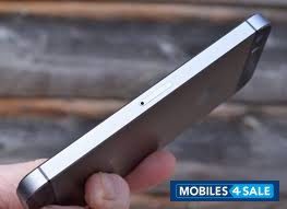 Space Grey Apple iPhone SE Space Grey Apple iPhone SE