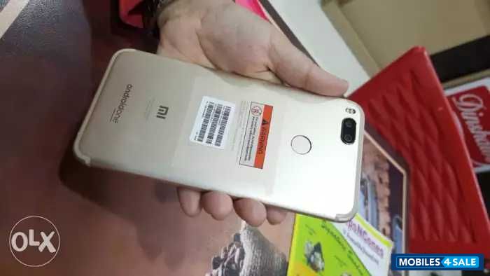 Gold Xiaomi Mi A1