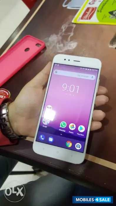 Gold Xiaomi Mi A1