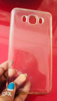 Gold Samsung Galaxy On8