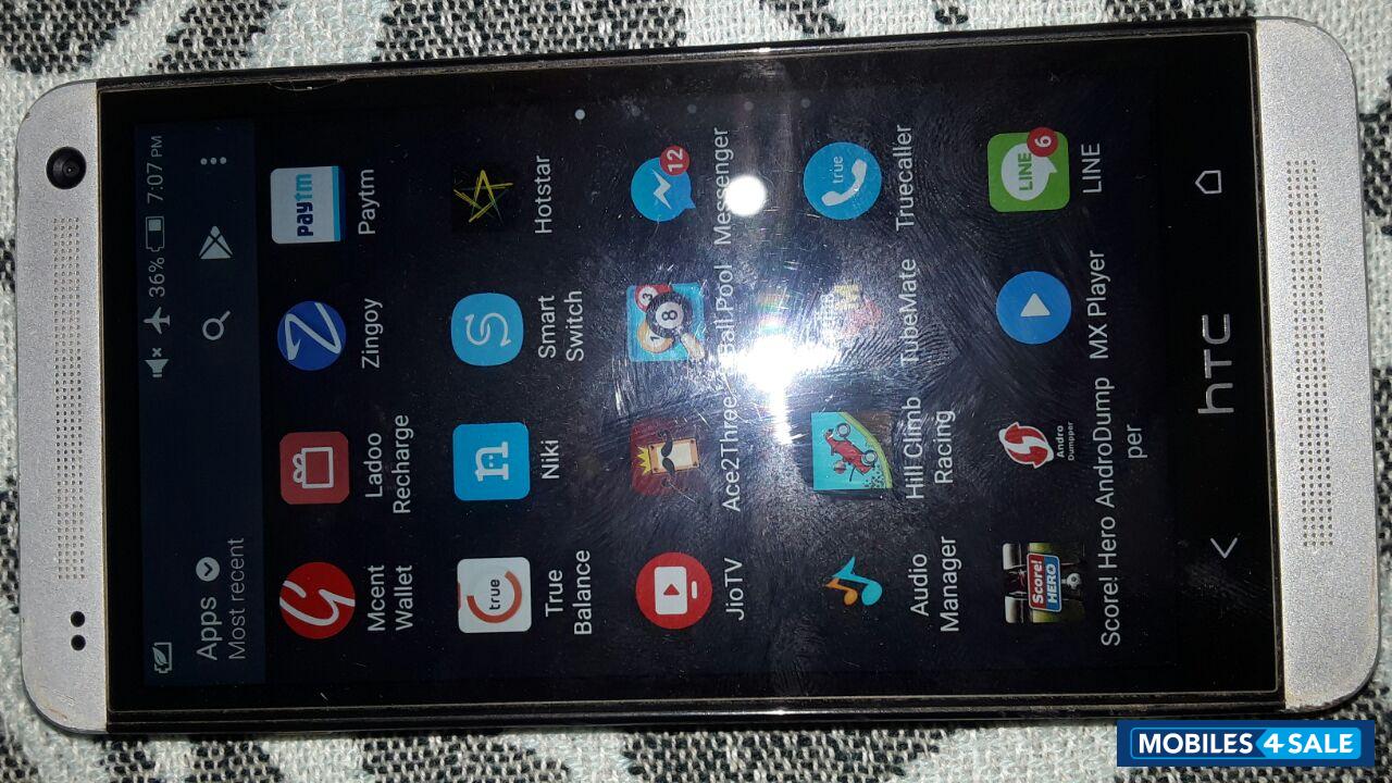 Silver HTC One HTC ONE M7