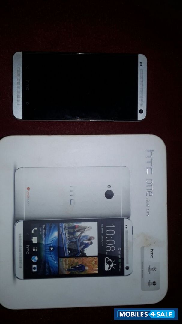 Silver HTC One HTC ONE M7