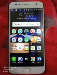 White Golden Asus Zenfone 4 Selfie