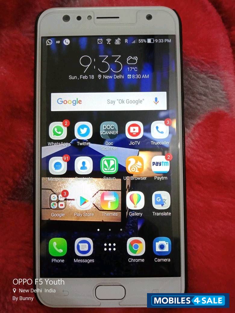 White Golden Asus Zenfone 4 Selfie