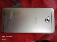 White Golden Asus Zenfone 4 Selfie