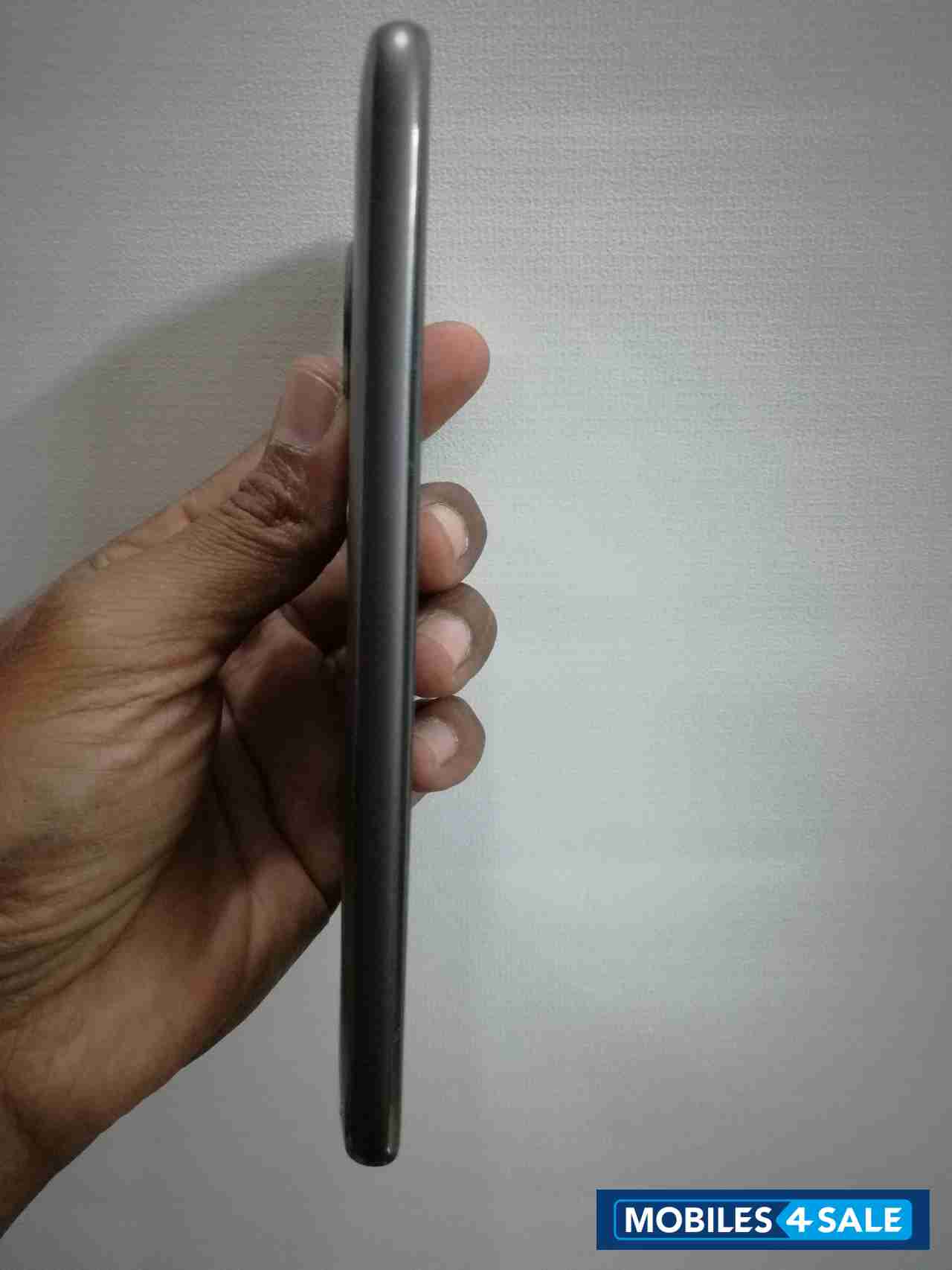 Grey Motorola Moto G5 Plus