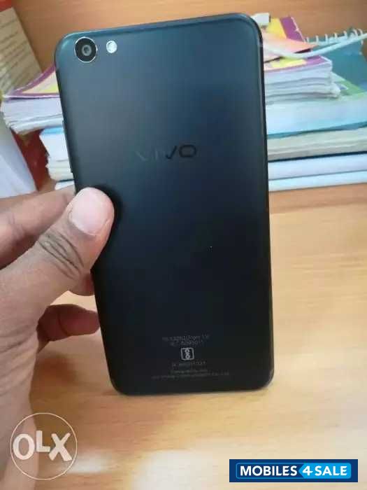 Black Vivo V5s