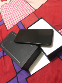 Jet Black Apple iPhone 7 Plus
