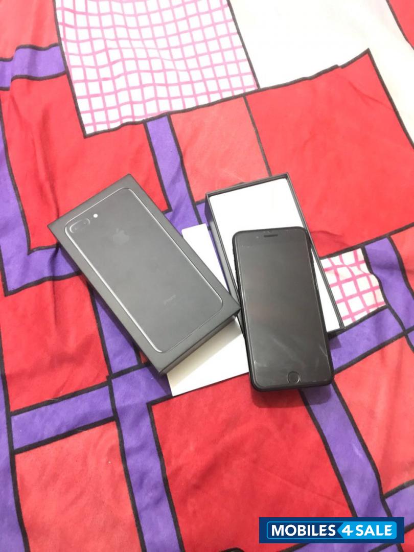 Jet Black Apple iPhone 7 Plus