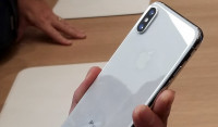 Silver Apple  iphone x